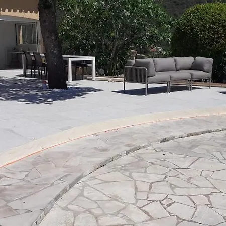 Villa 4 Chambres Vue Mer Et Piscine Dans Au Calme Sur Les Hauteur Saint-Raphael (Var)
