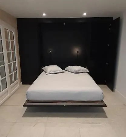 4 Chambres Vue Mer Et Piscine Dans Au Calme Sur Les Hauteur 빌라 Saint-Raphaël
